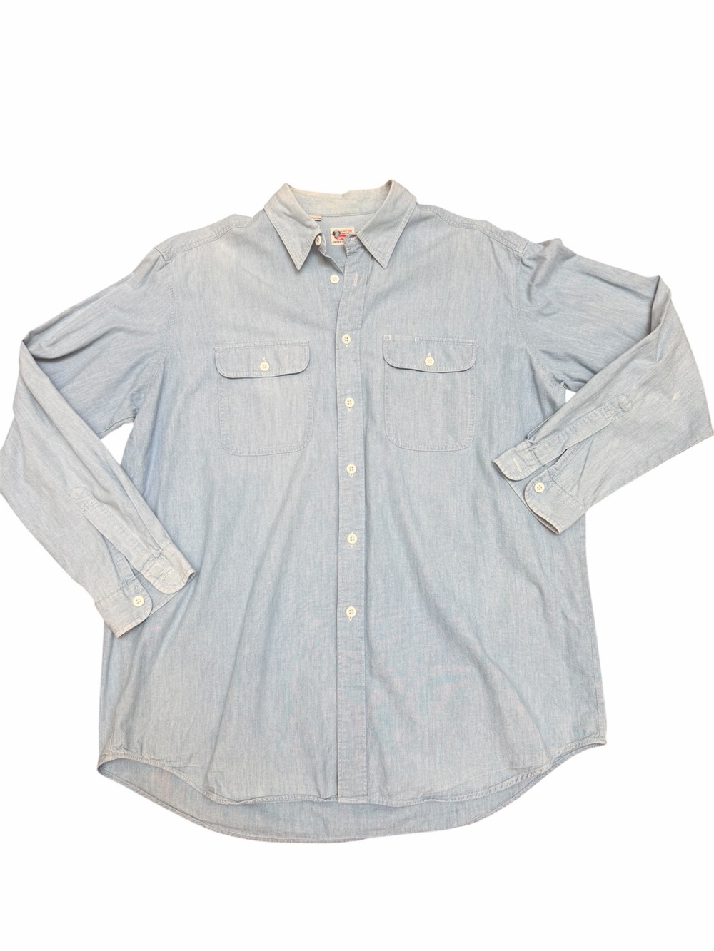 Vintage LEVI’S Denim Chambray Light Wash Distressed Button Up Shirt Men’s SZ L/G